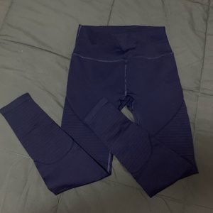 Alphalete Revival Legging - Large